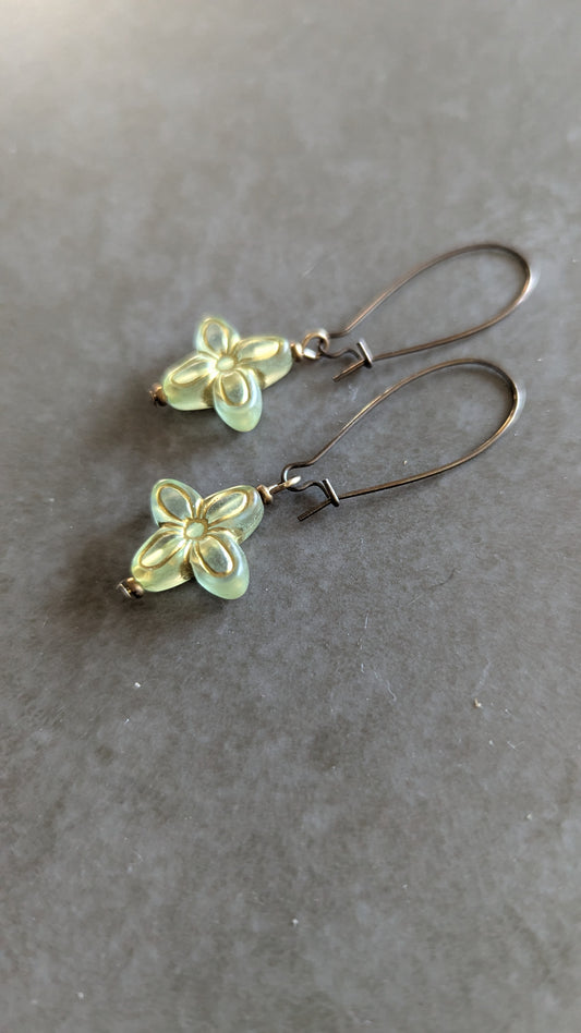 Lucite Flowers Earrings